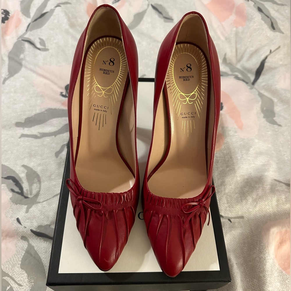Gucci Nappa Charlotte Bow High Heel Pumps